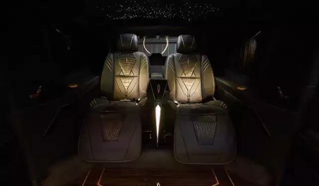 凯迪拉克凯雷德黑金版，一款豪华全尺寸SUV的巅峰之作！