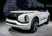 新车名为三菱GT-PHEV，整体的造型比领克01漂亮