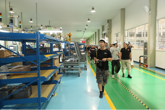 新闻资料-节油新实力 新哈弗H6 Coupe极限挑战二环拥堵高峰1496.png