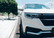 做“懂你”的车，众泰T500有第三代智能语音控制系统
