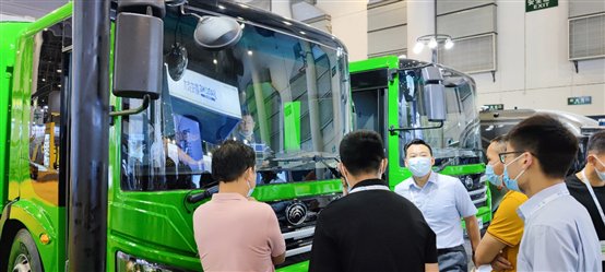 创新引领行业发展,宇通环卫亮相中国环卫博览会