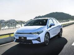 小鵬P5車主喜提新車，分享超詳細購車經驗