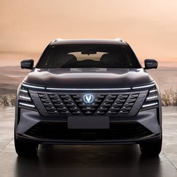 气场媲美豪华SUV！全新一代长安CS75PLUS官图曝光