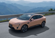 “华系”高端智能SUV，谁更值得买？