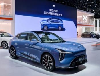 预售订单破48,000台 2025成都车展 超级增程就看智己