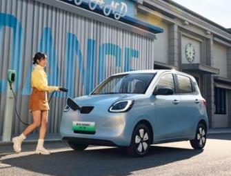 宏光MINIEV四门版301km臻享+款 置换补贴价5.28万元