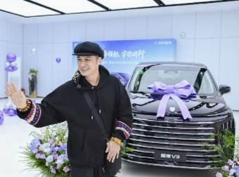 从荧幕到生活,吴镇宇选中星海V9老友高定版为出行伙伴