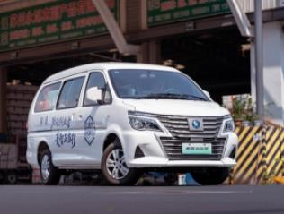 抢运冬装战旺季 菱智新能源让服装老板